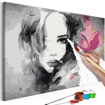 Kifestő - Black & White Portrait With A Pink Flower